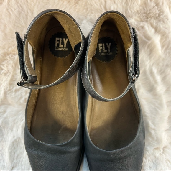 Fly London Gray & Black Wedge Slip-On Shoes Sz 39/9 - Picture 10 of 12